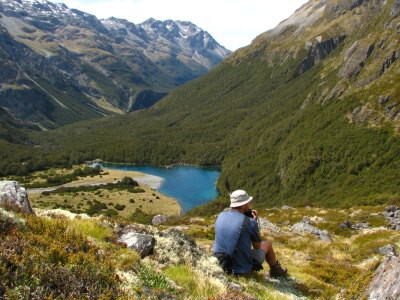 Track okolo Lake Rotoroa