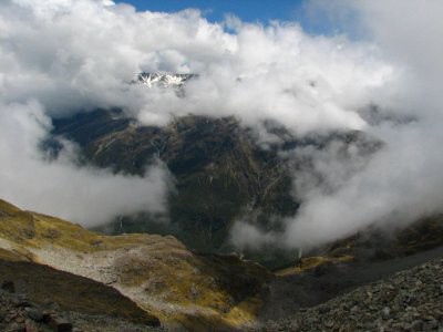 Track okolo Lake Rotoroa