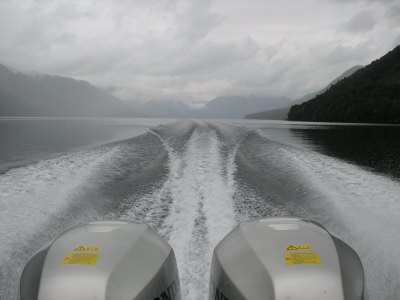 Track okolo Lake Rotoroa